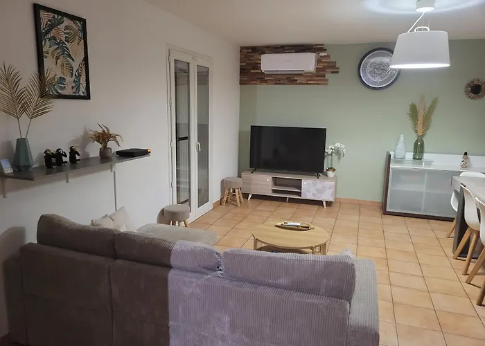 Maison Individuelle 90M2 Avec Veranda Et Piscine