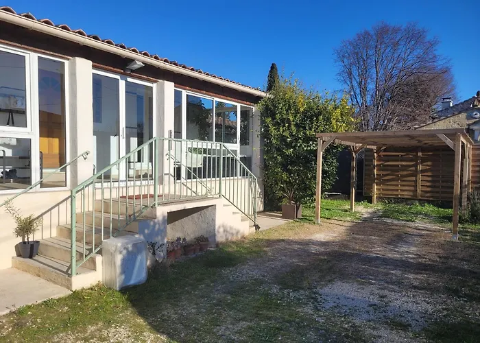 Maison Individuelle 90M2 Avec Veranda Et Piscine