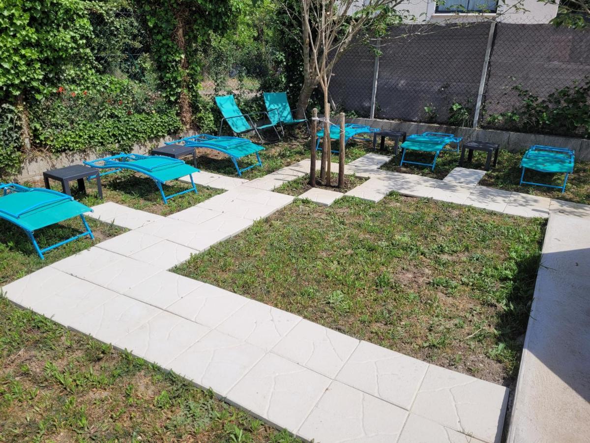 Maison Individuelle 90m2 Avec Veranda Et Piscine *