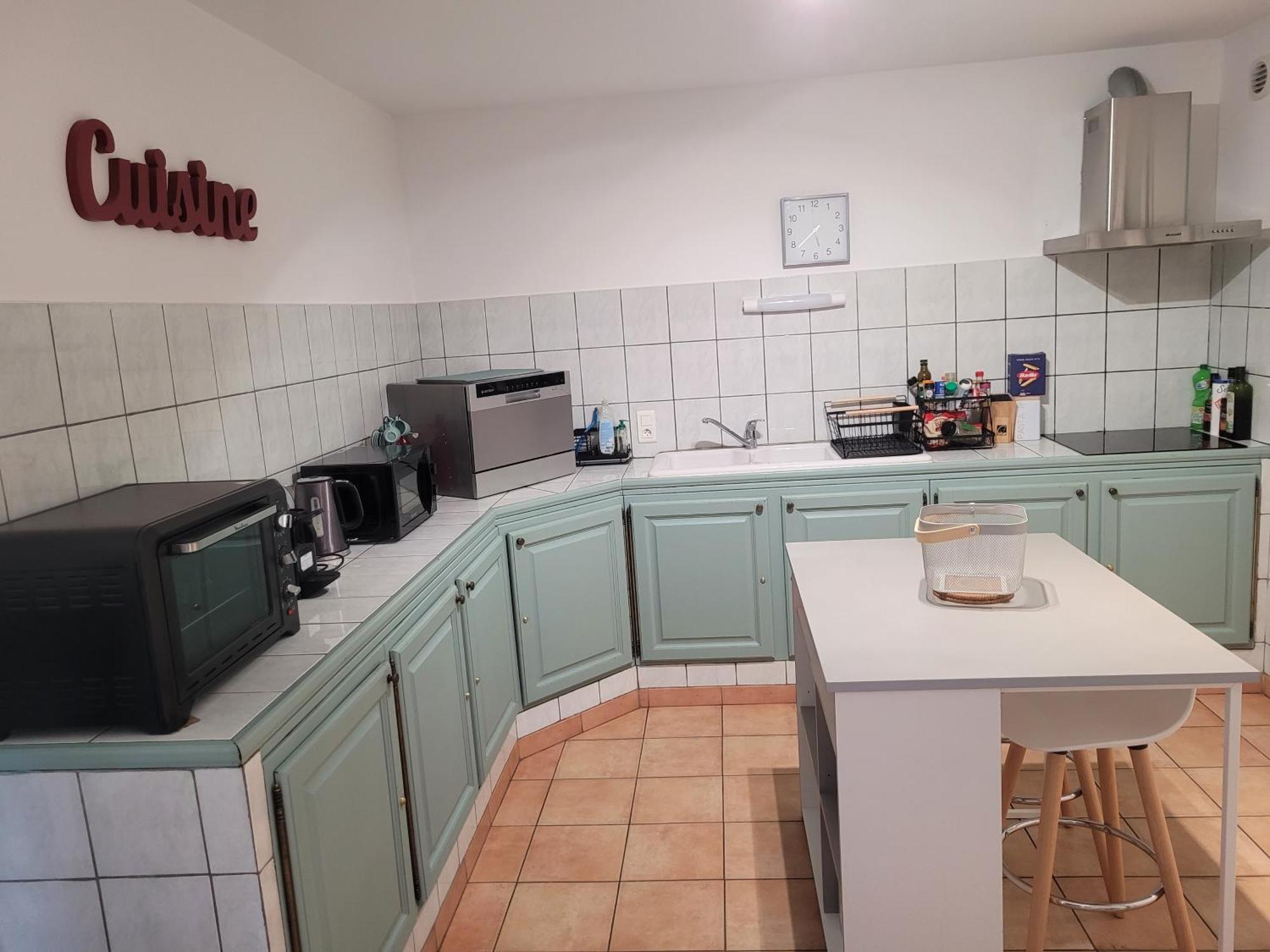 Holiday home Maison Individuelle 90m2 Avec Veranda Et Piscine *