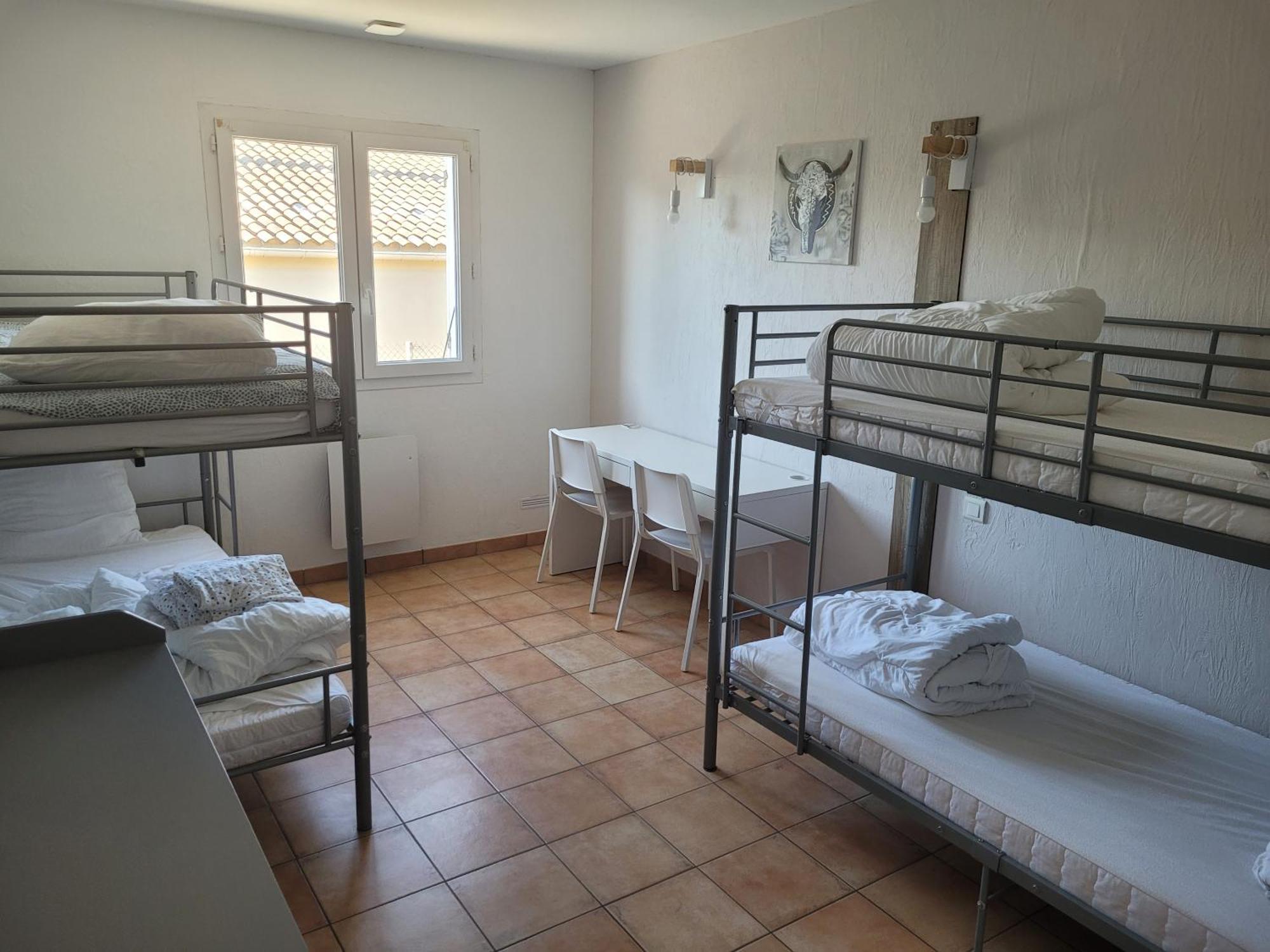 Maison Individuelle 90m2 Avec Veranda Et Piscine * Roquemaure (Gard)